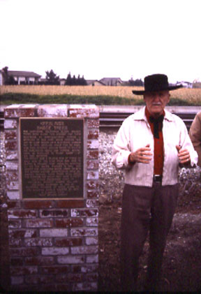 [ Photo of Clyde Arbuckle with plaque. ]