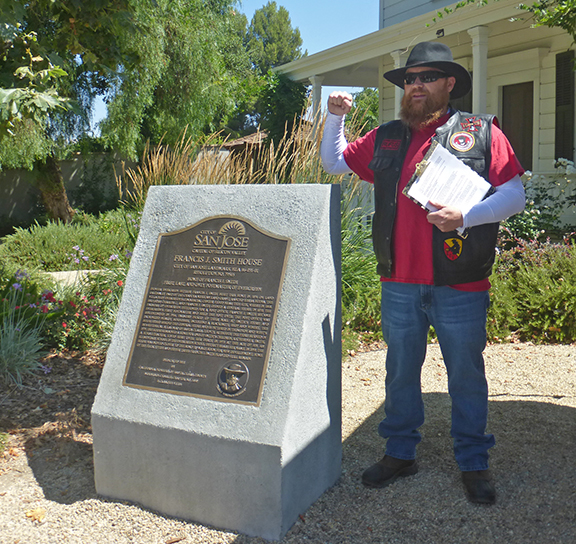 Photo of new plaque and NGH Rufus - SATISFACTORY!